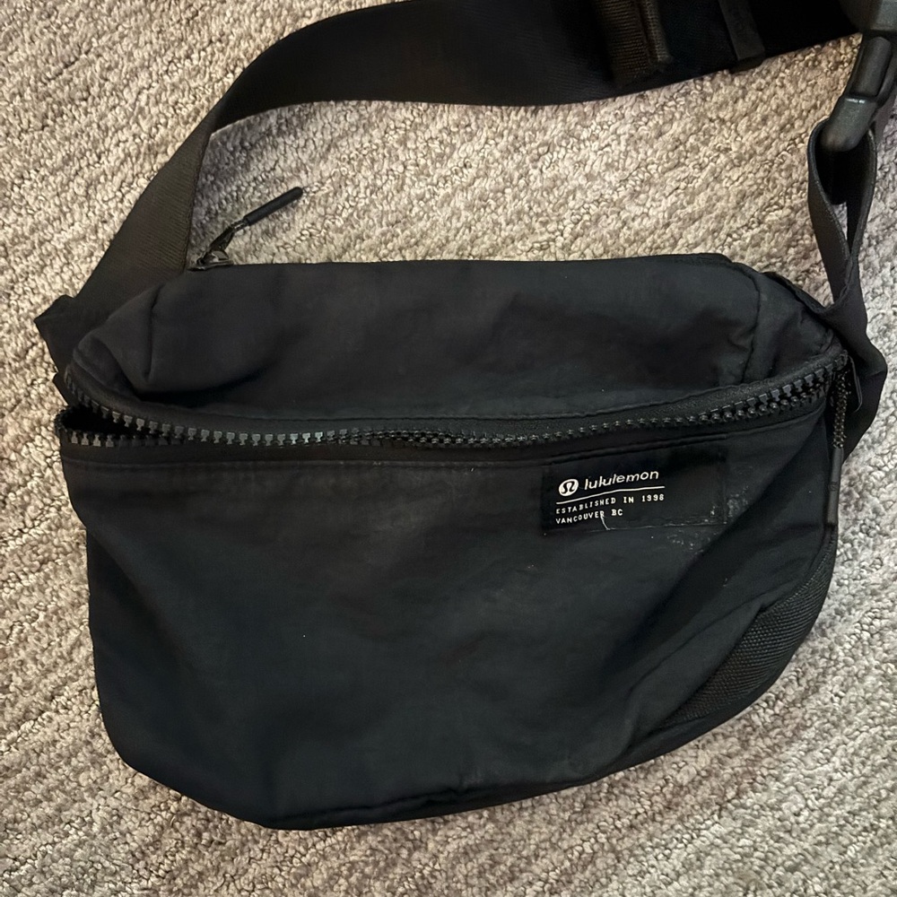 lululemon athletica Black Belt Bag